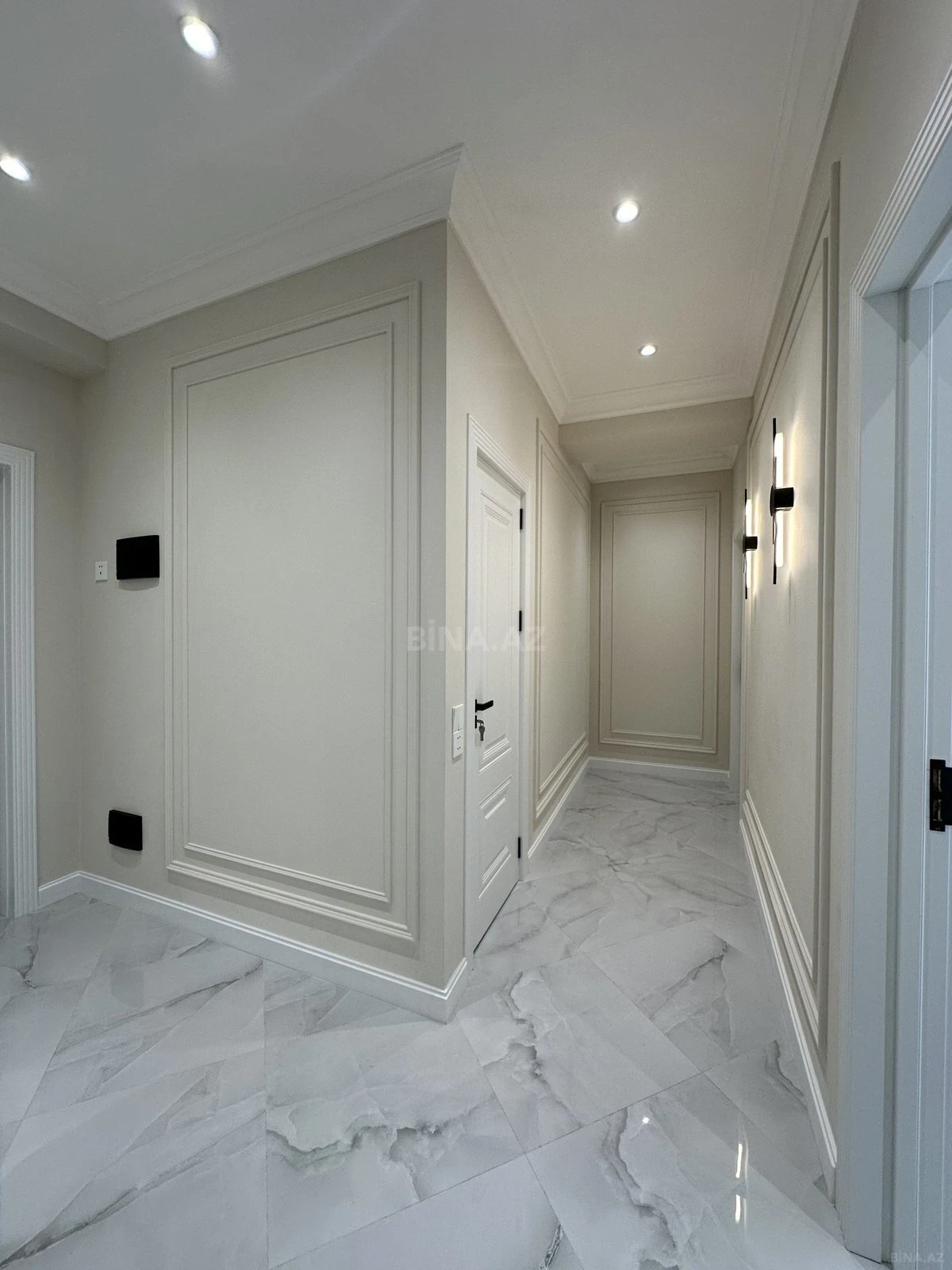 Satılır 2 otaqlı mənzil 77 m²