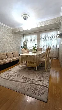 Satılır 2 otaqlı mənzil 88 m²
