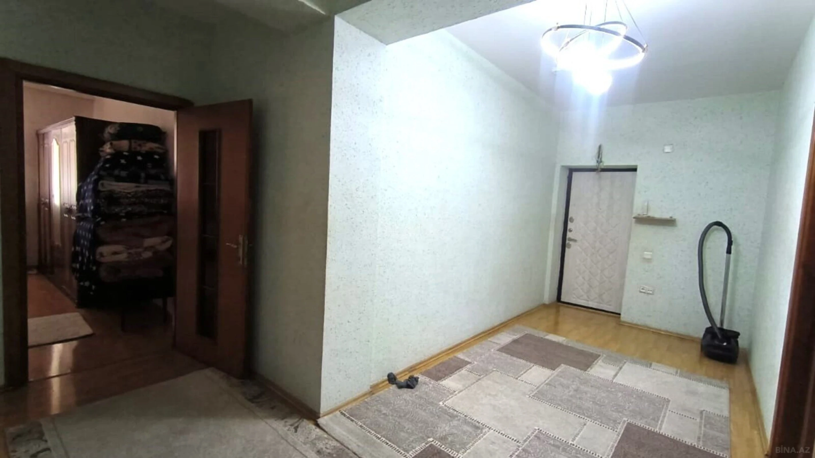 Satılır 2 otaqlı mənzil 88 m²