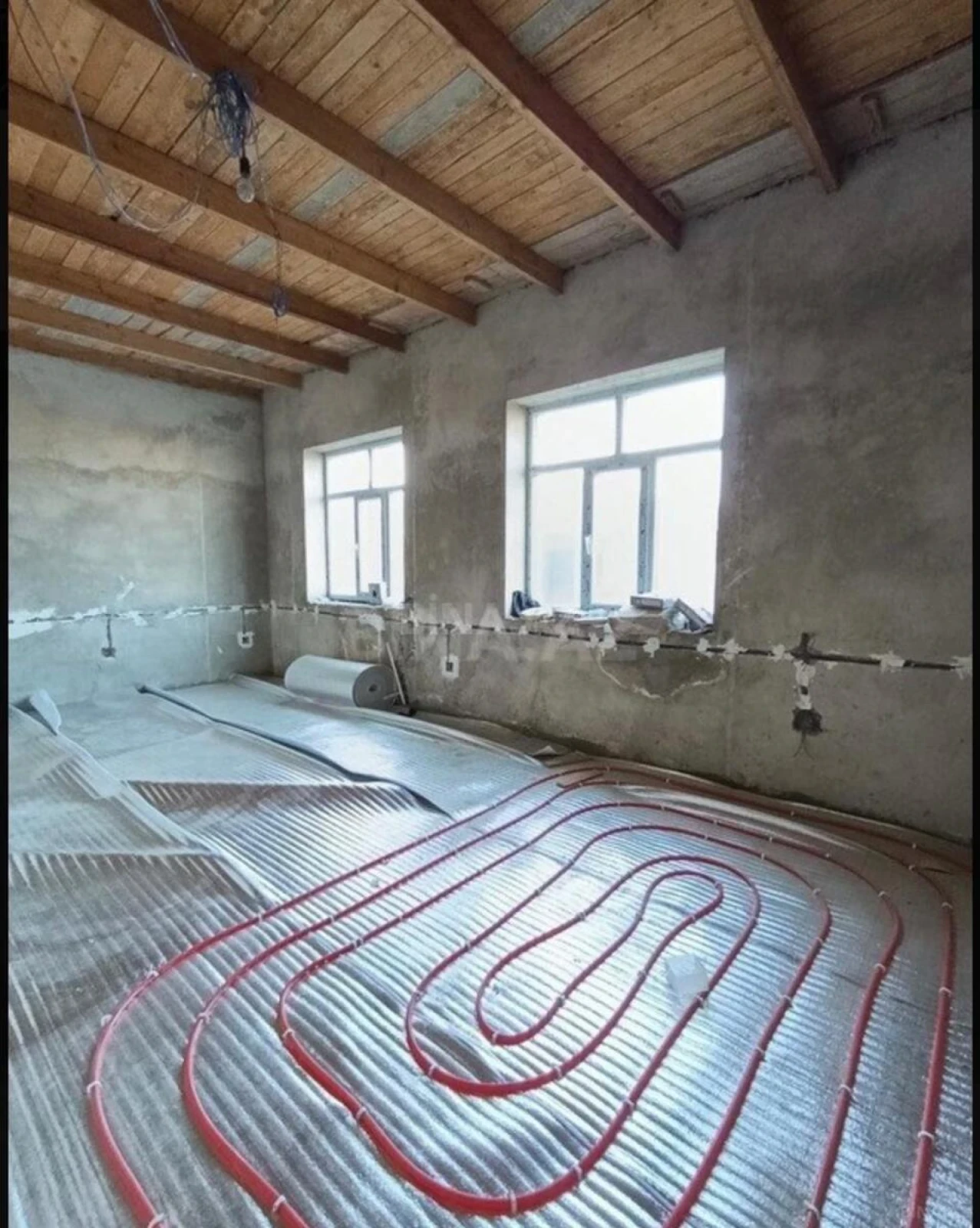 Satılır 7 otaqlı həyət evi 193 m²