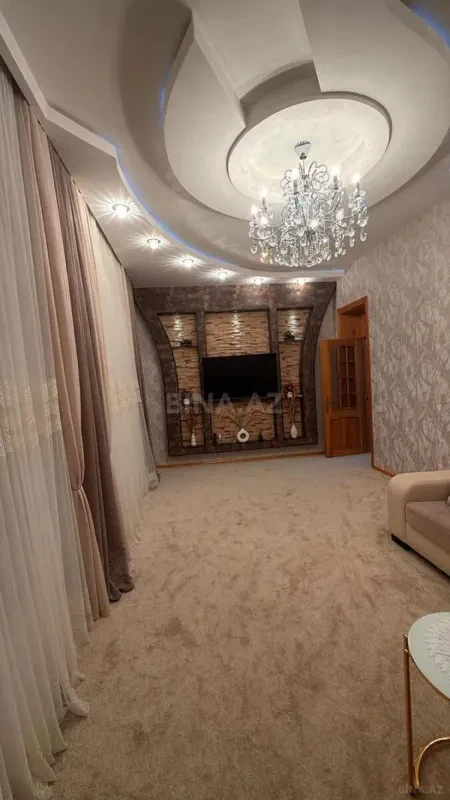 Satılır 7 otaqlı həyət evi 193 m²