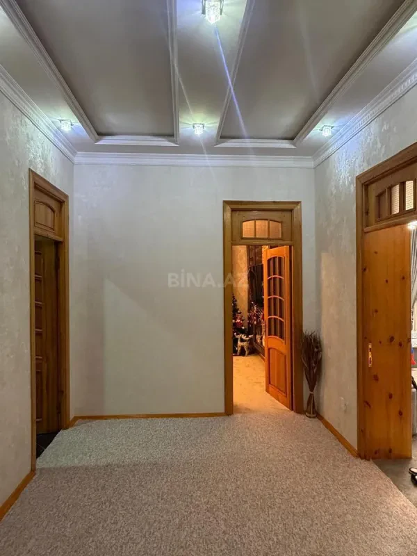 Satılır 7 otaqlı həyət evi 193 m²