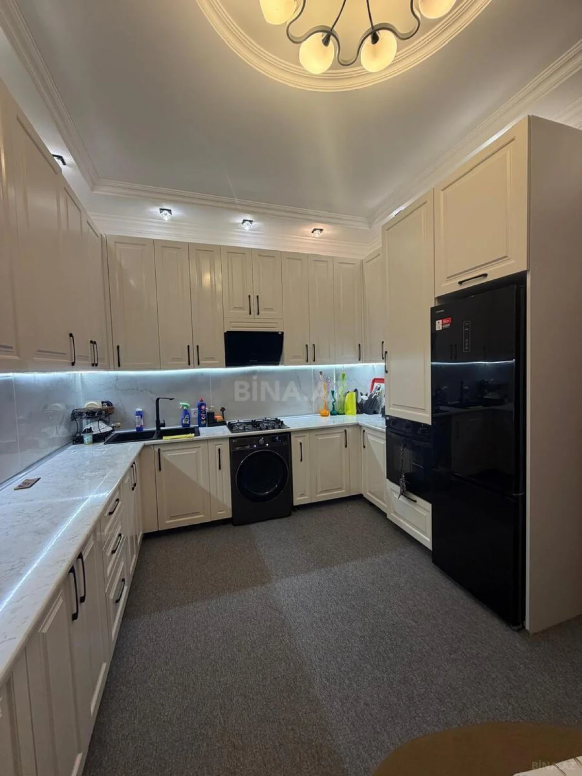 Satılır 7 otaqlı həyət evi 193 m²