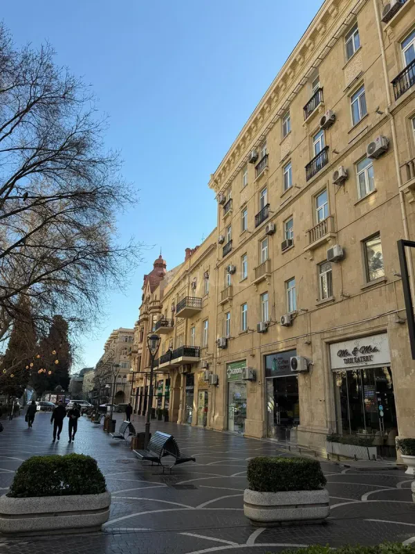 Satılır 2 otaqlı mənzil 45 m²