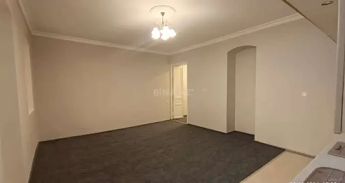 Kirayə verilir 3 otaqlı ofis 80 m²