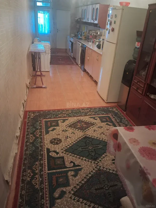 Satılır 6 otaqlı həyət evi 280 m²