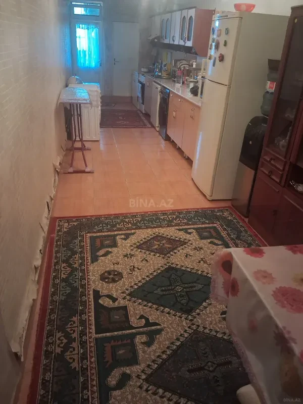 Satılır 6 otaqlı həyət evi 280 m²
