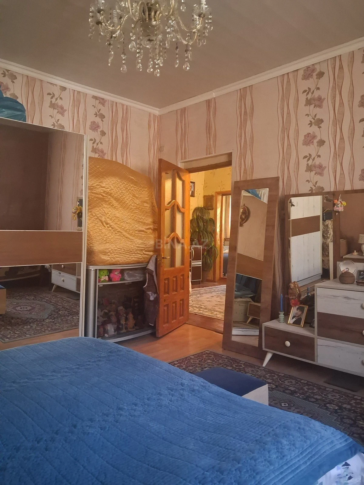 Satılır 6 otaqlı həyət evi 280 m²