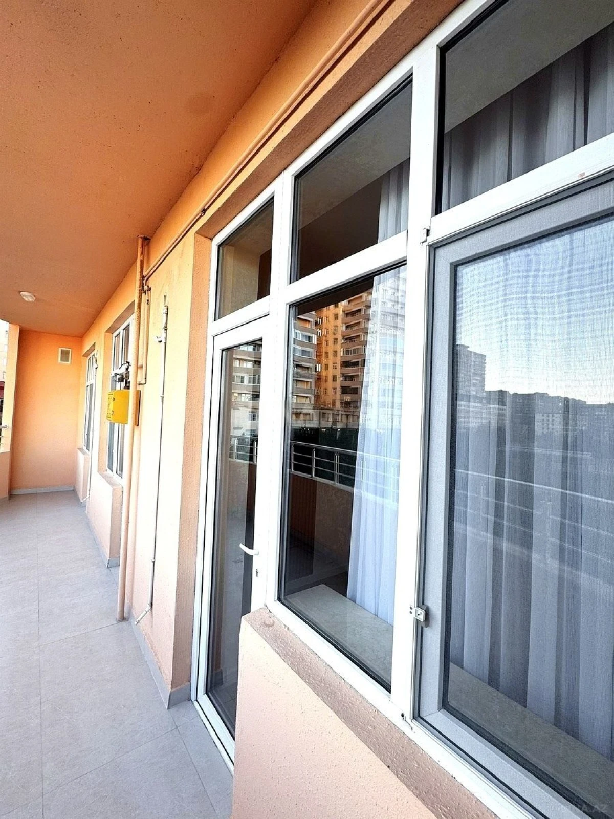 Satılır 3 otaqlı mənzil 110.5 m²