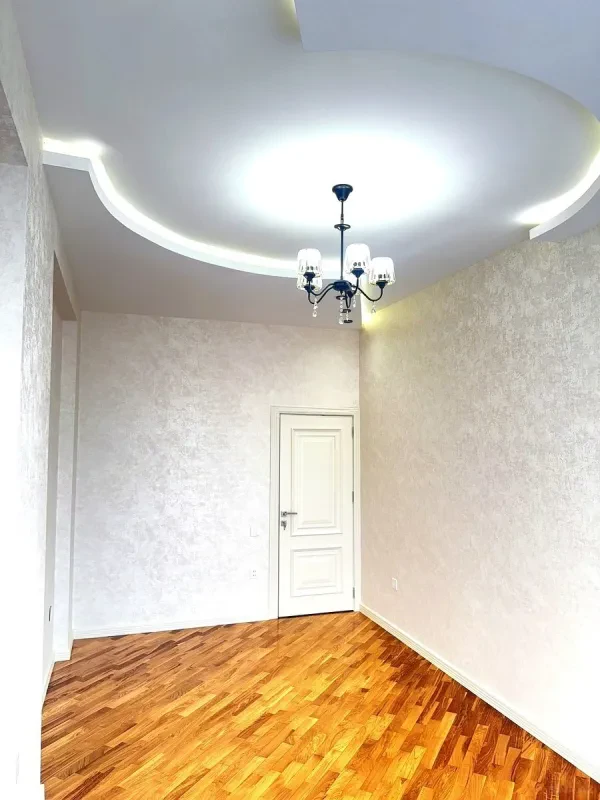 Satılır 3 otaqlı mənzil 110.5 m²