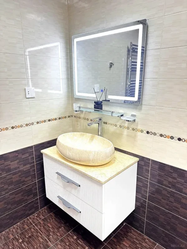Satılır 3 otaqlı mənzil 110.5 m²