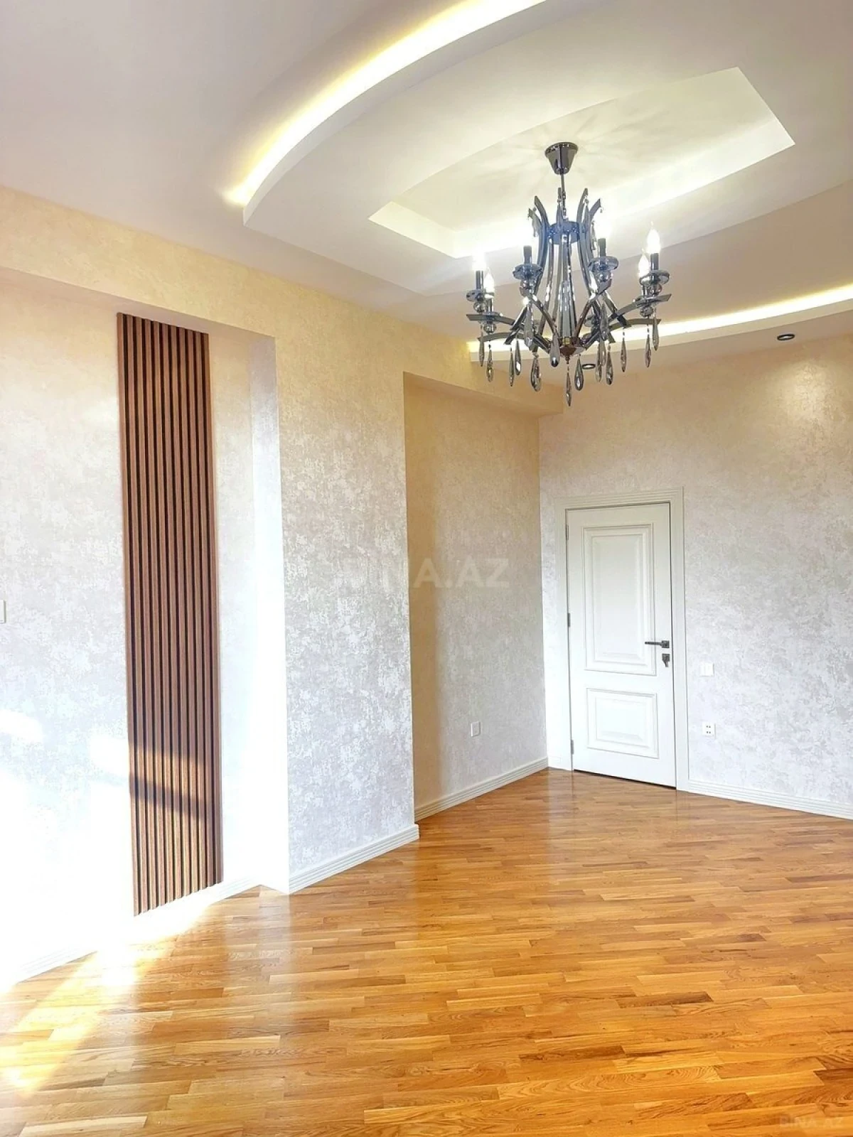 Satılır 3 otaqlı mənzil 110.5 m²