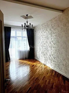 Satılır 3 otaqlı mənzil 110.5 m²