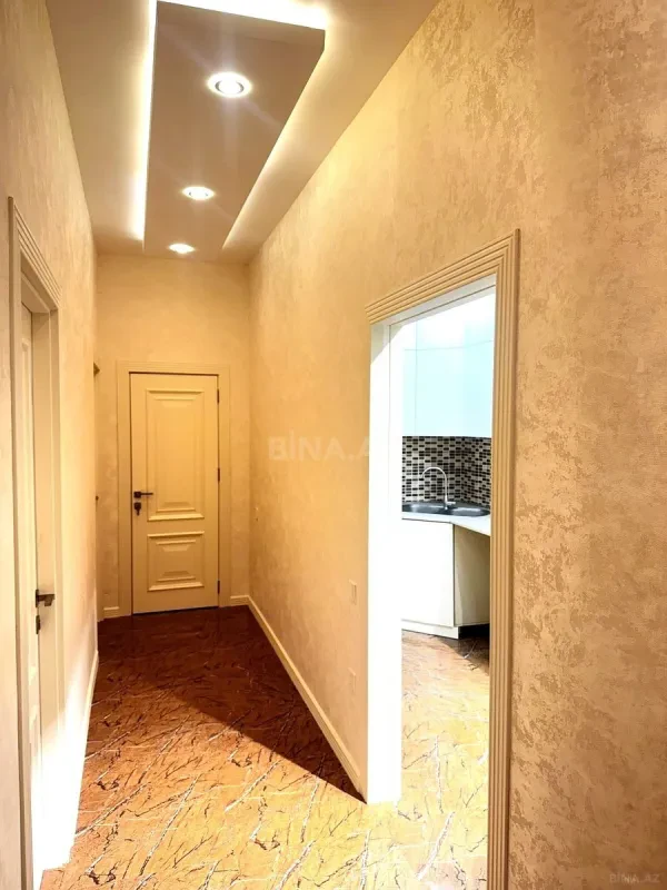 Satılır 3 otaqlı mənzil 110.5 m²