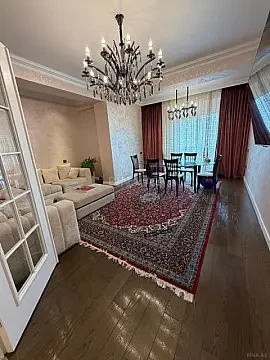 Kirayə verilir 3 otaqlı mənzil 155 m²