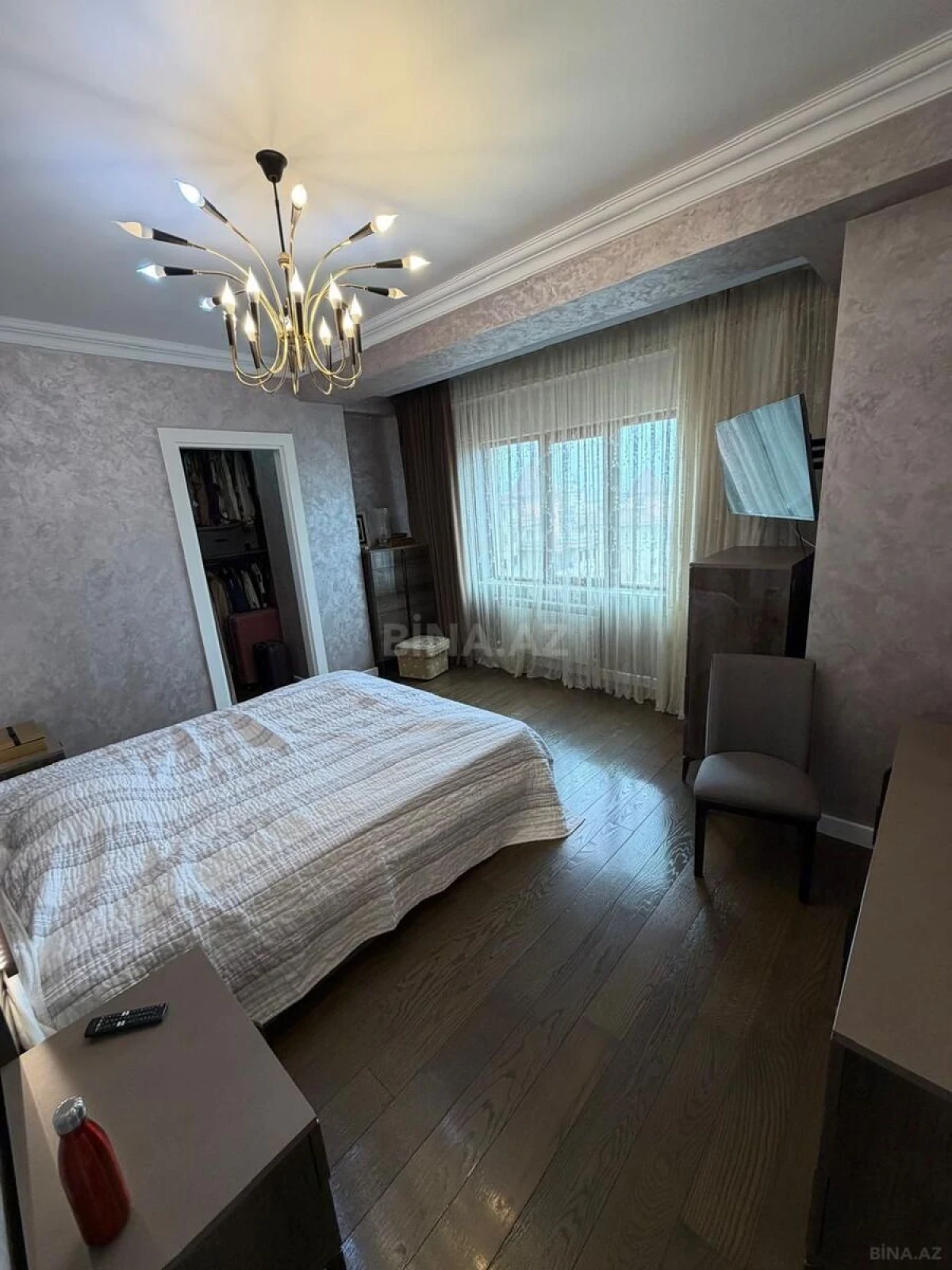 Kirayə verilir 3 otaqlı mənzil 155 m²