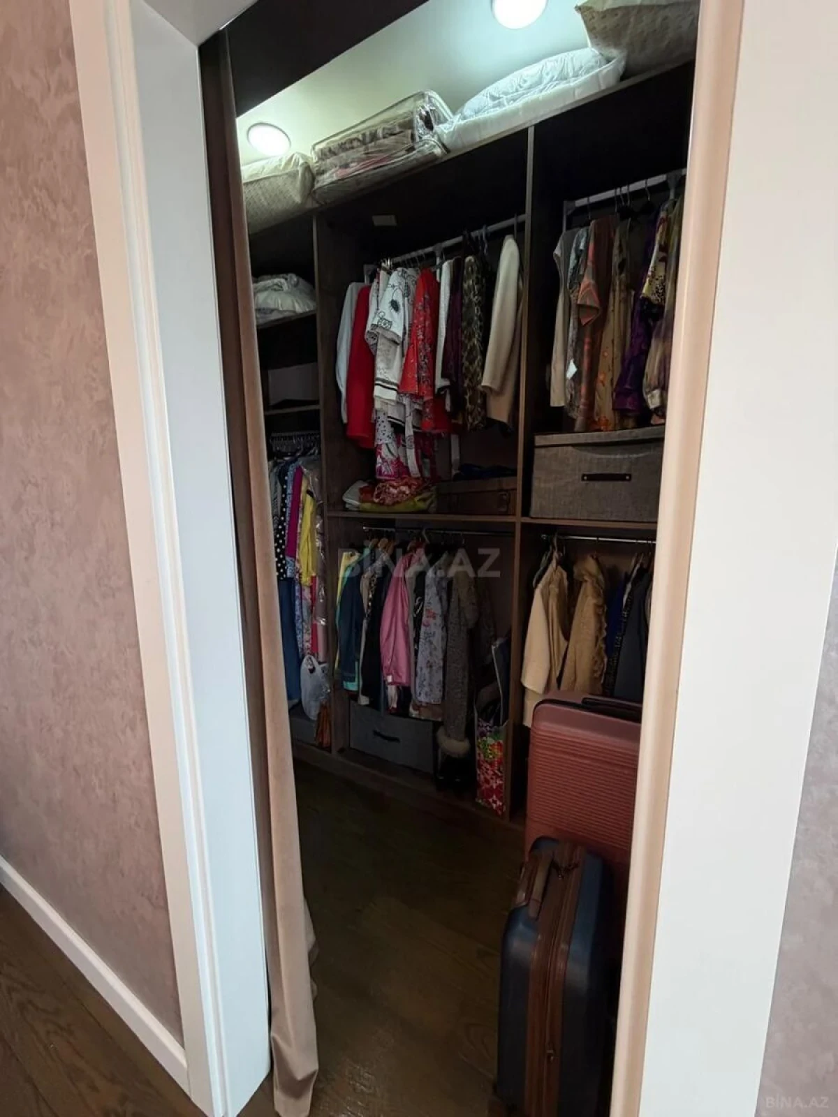 Kirayə verilir 3 otaqlı mənzil 155 m²