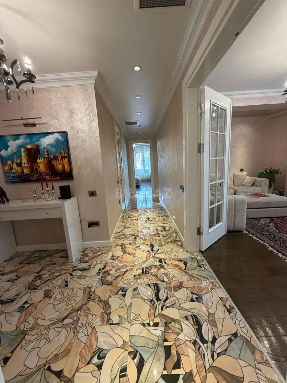 Kirayə verilir 3 otaqlı mənzil 155 m²