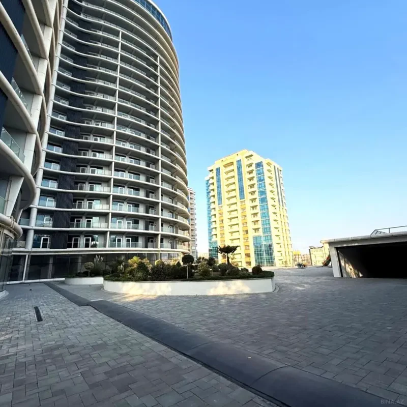 Satılır 3 otaqlı mənzil 123 m²