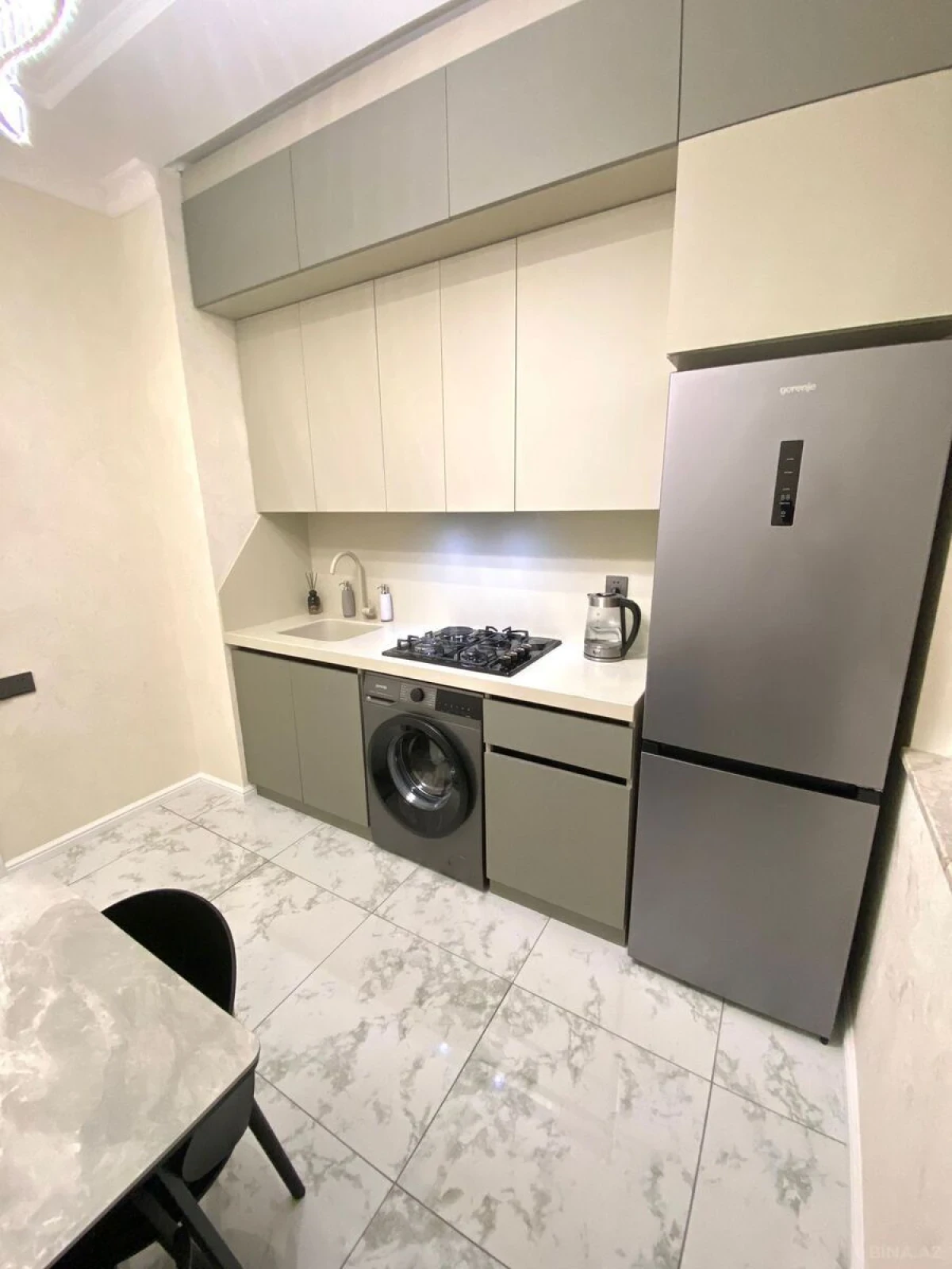 Kirayə verilir 2 otaqlı mənzil 61 m²