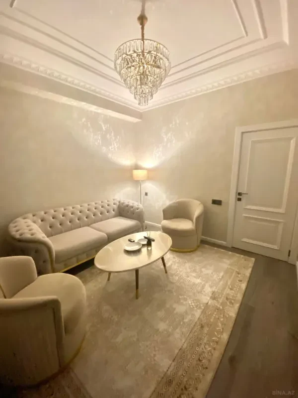 Kirayə verilir 2 otaqlı mənzil 61 m²