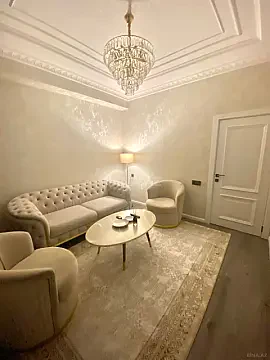 Kirayə verilir 2 otaqlı mənzil 61 m²