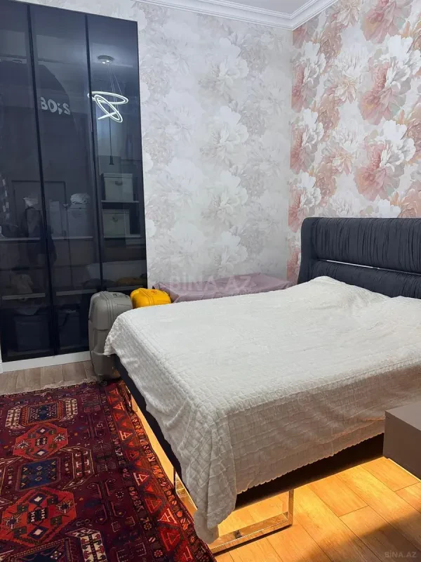Kirayə verilir 2 otaqlı mənzil 75 m²