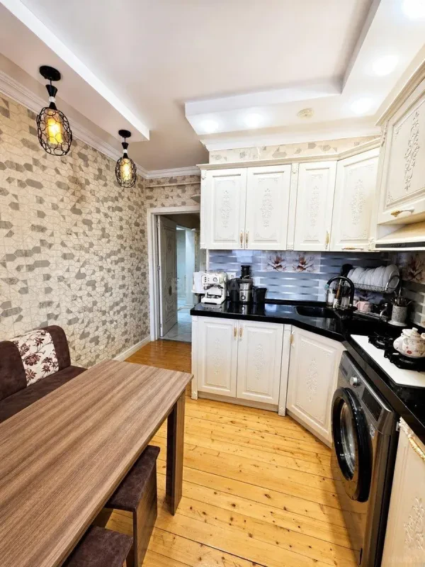 Satılır 3 otaqlı mənzil 86 m²