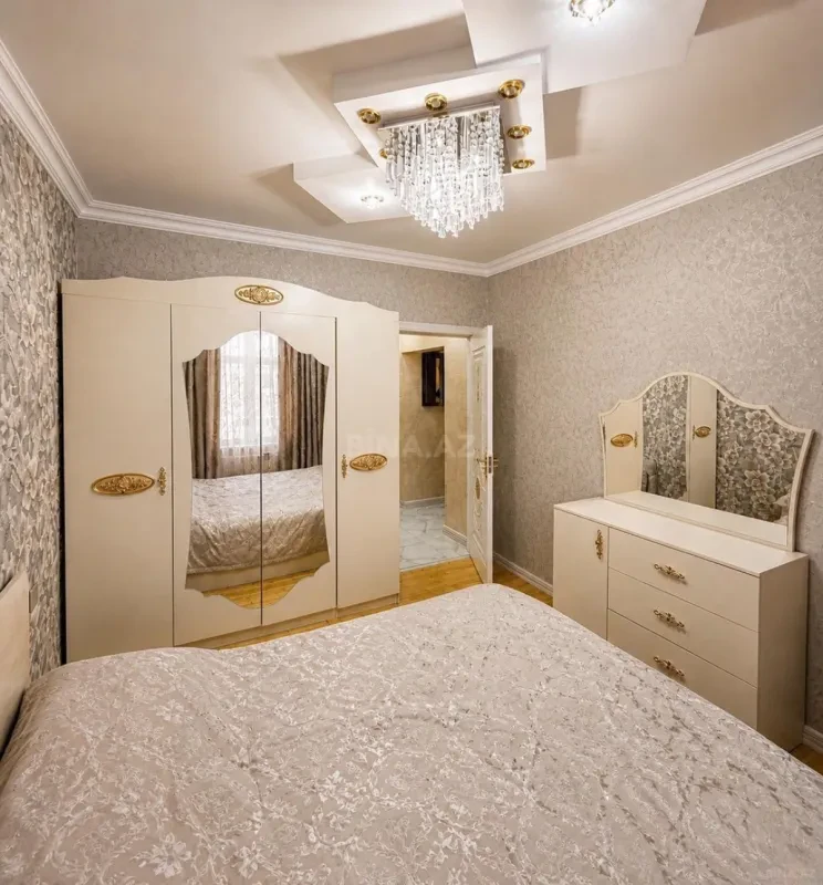 Satılır 3 otaqlı mənzil 86 m²