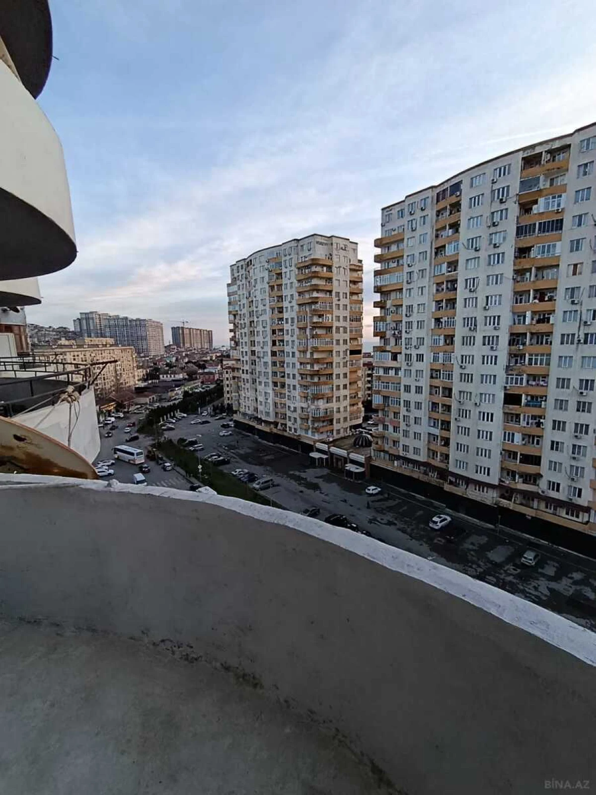 Satılır 2 otaqlı mənzil 70 m²