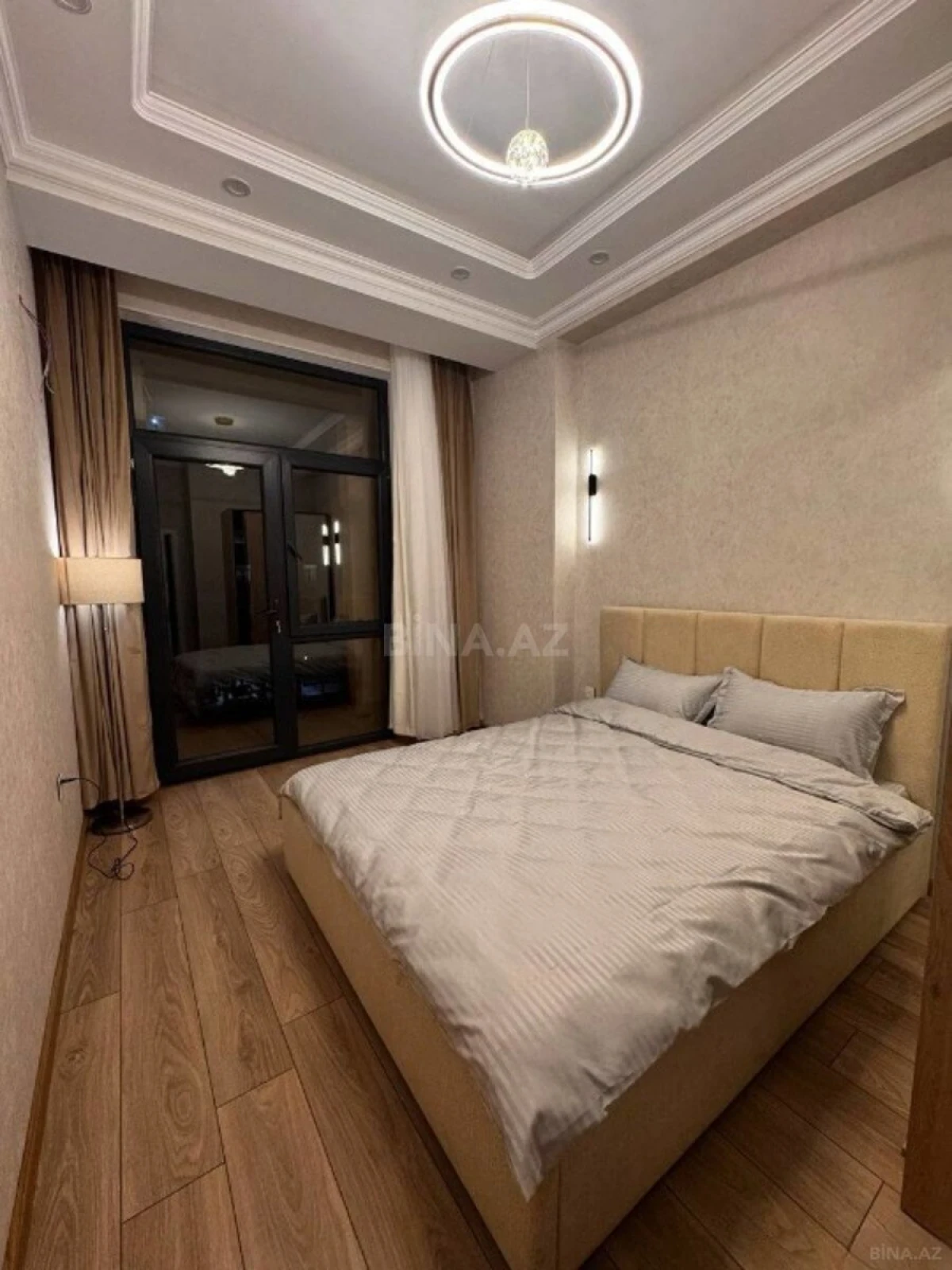 Kirayə verilir 2 otaqlı mənzil 65 m²
