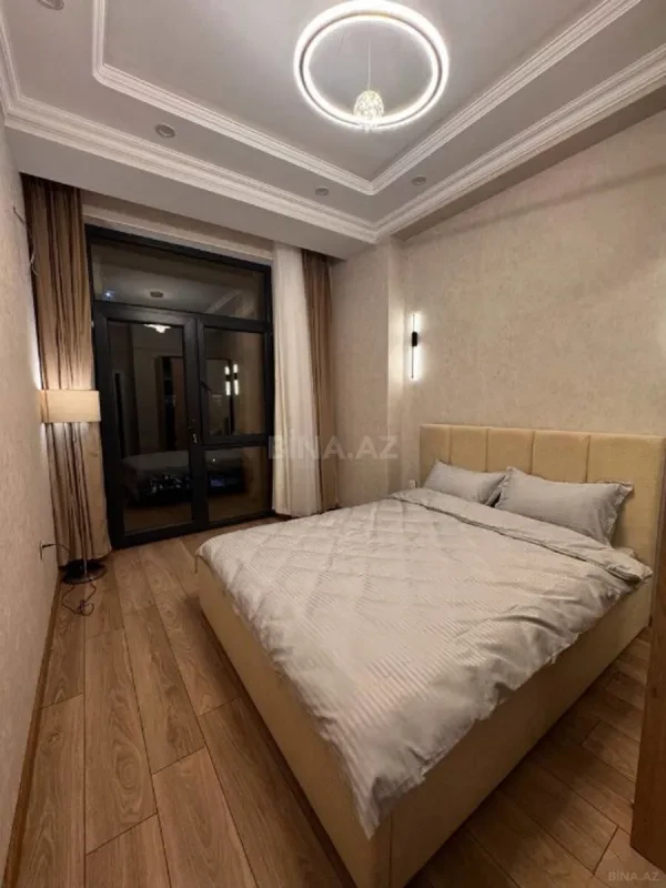 Kirayə verilir 2 otaqlı mənzil 65 m²