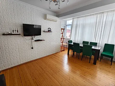 Satılır 3 otaqlı mənzil 98 m² — Bakı, İnşaatçılar 3 otaq 98.00 m²