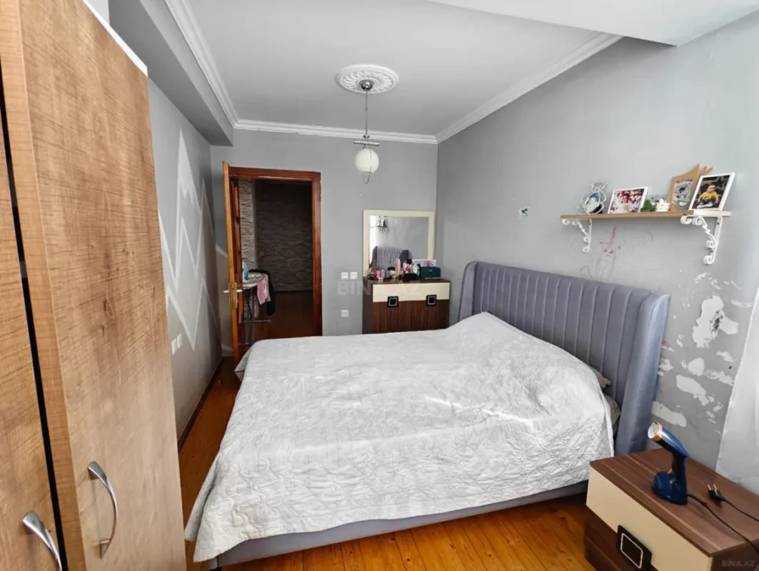 Satılır 3 otaqlı mənzil 98 m²