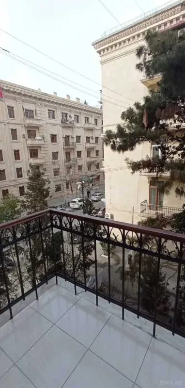 Kirayə verilir 2 otaqlı mənzil 50 m²