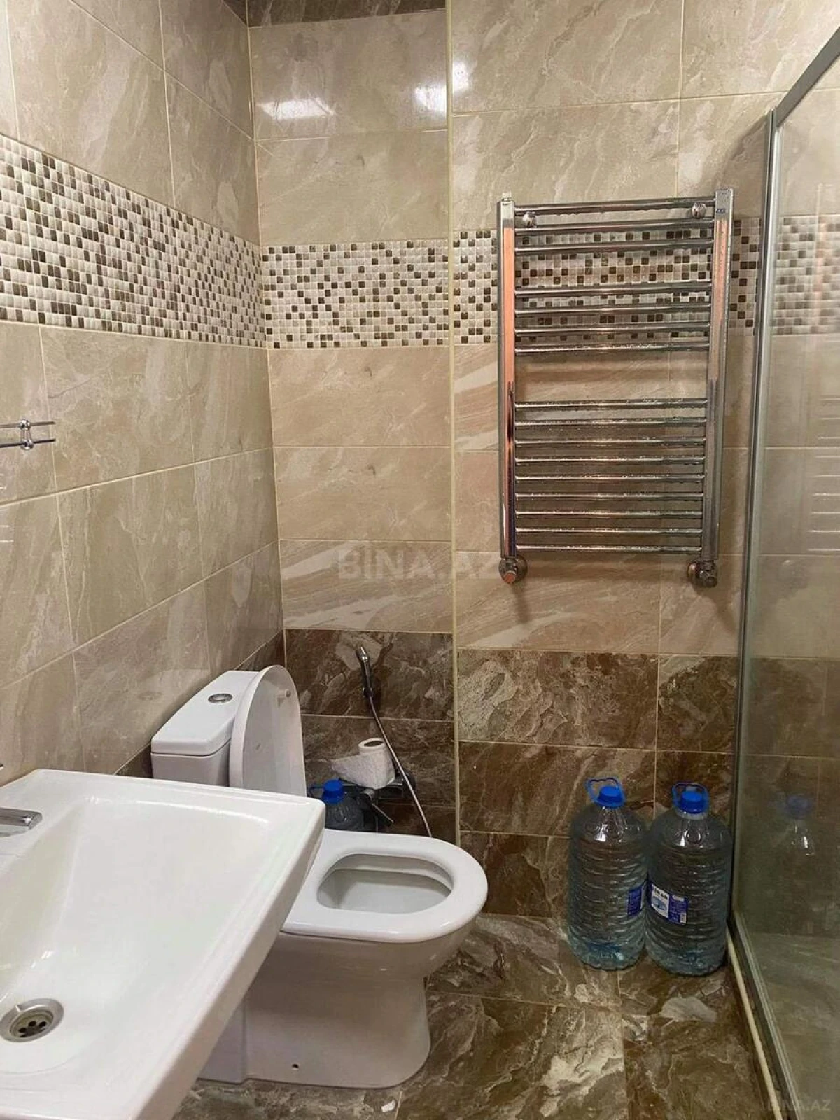Satılır 2 otaqlı mənzil 74 m²