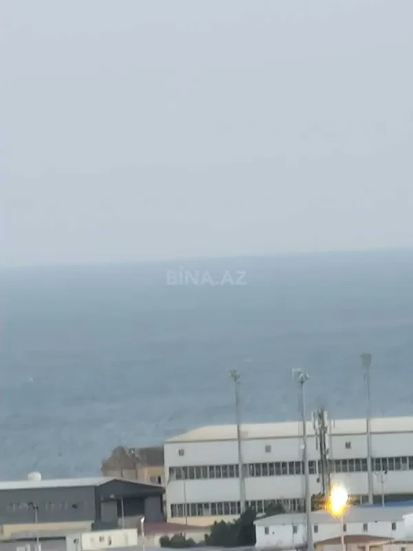 Satılır 2 otaqlı mənzil 74 m²