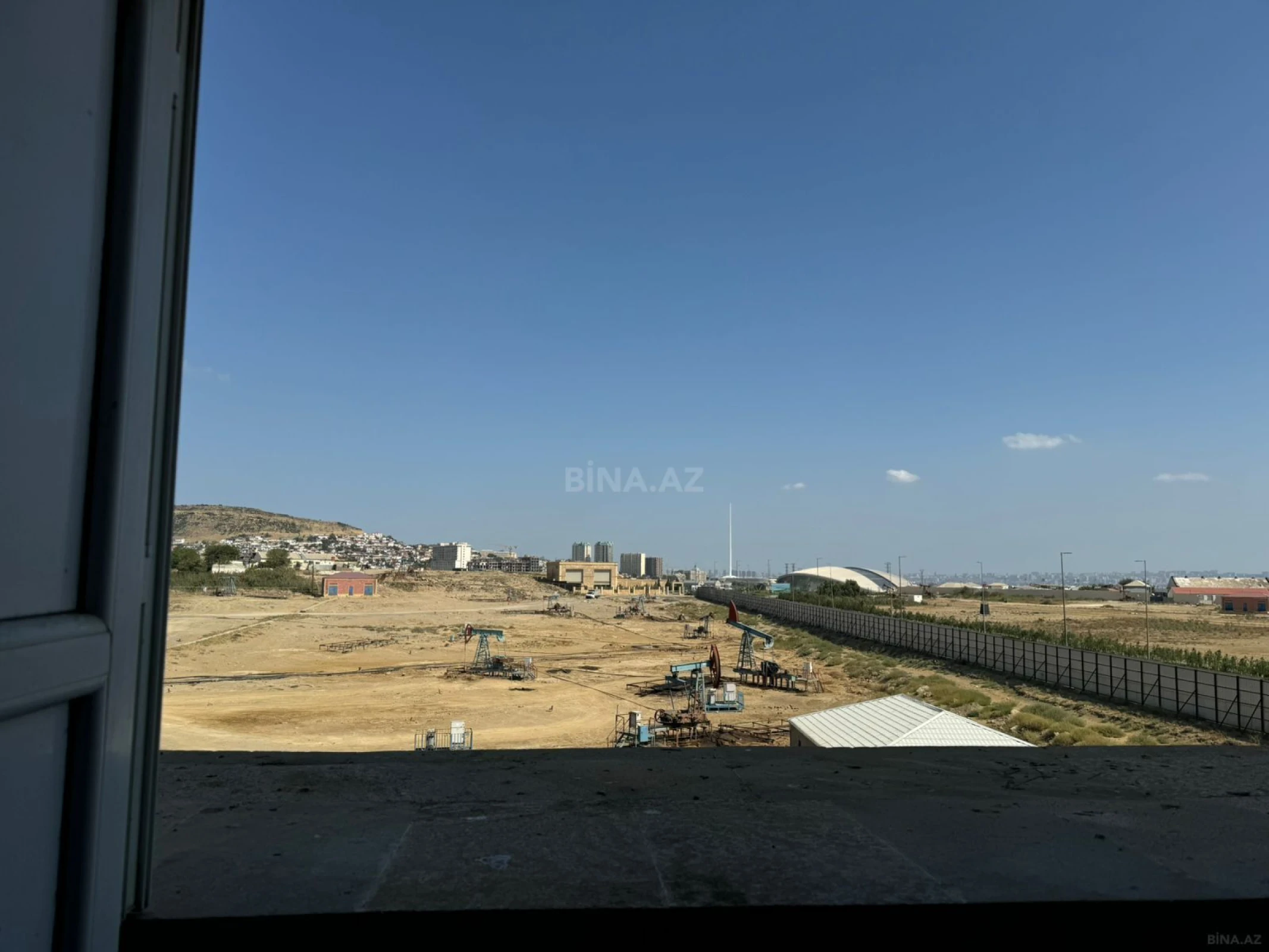 Satılır 2 otaqlı mənzil 74 m²