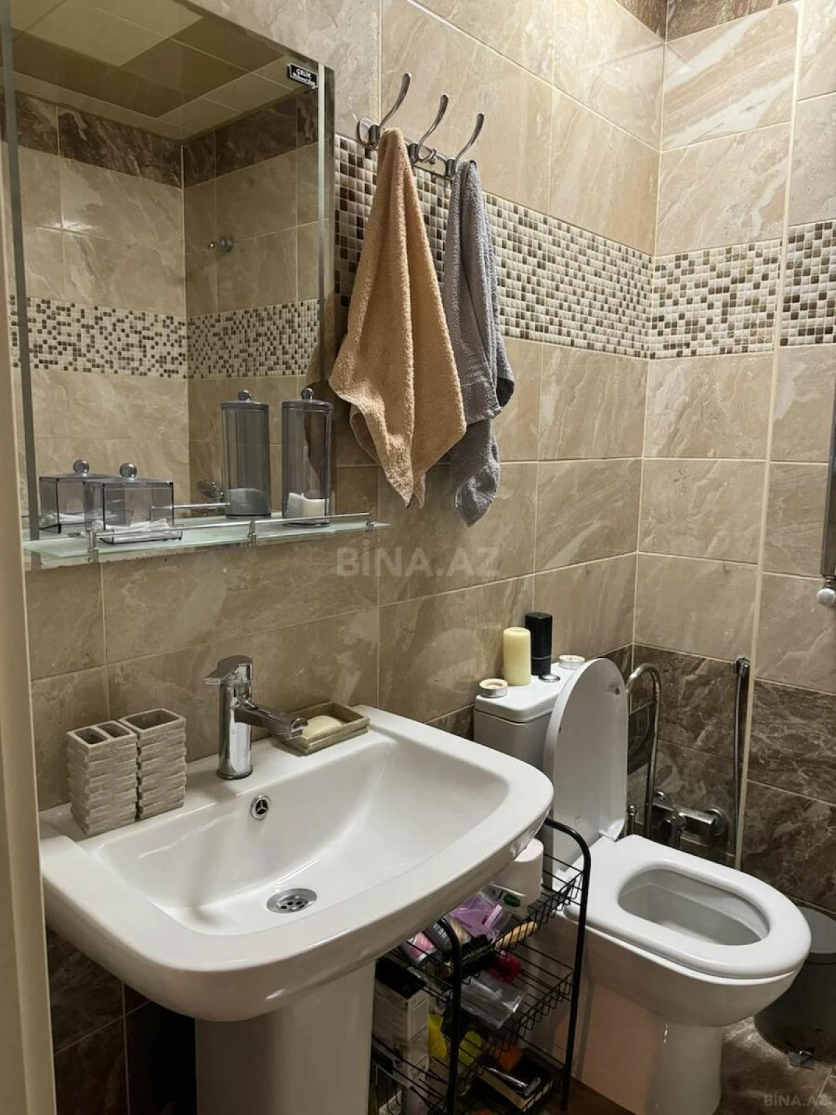 Satılır 2 otaqlı mənzil 74 m²
