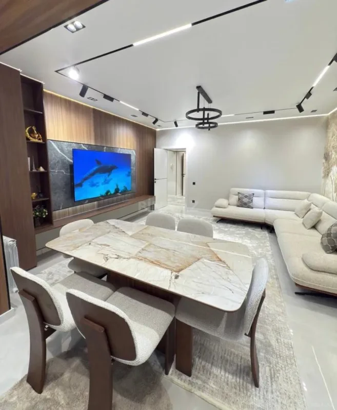 Kirayə verilir 3 otaqlı mənzil 110 m²