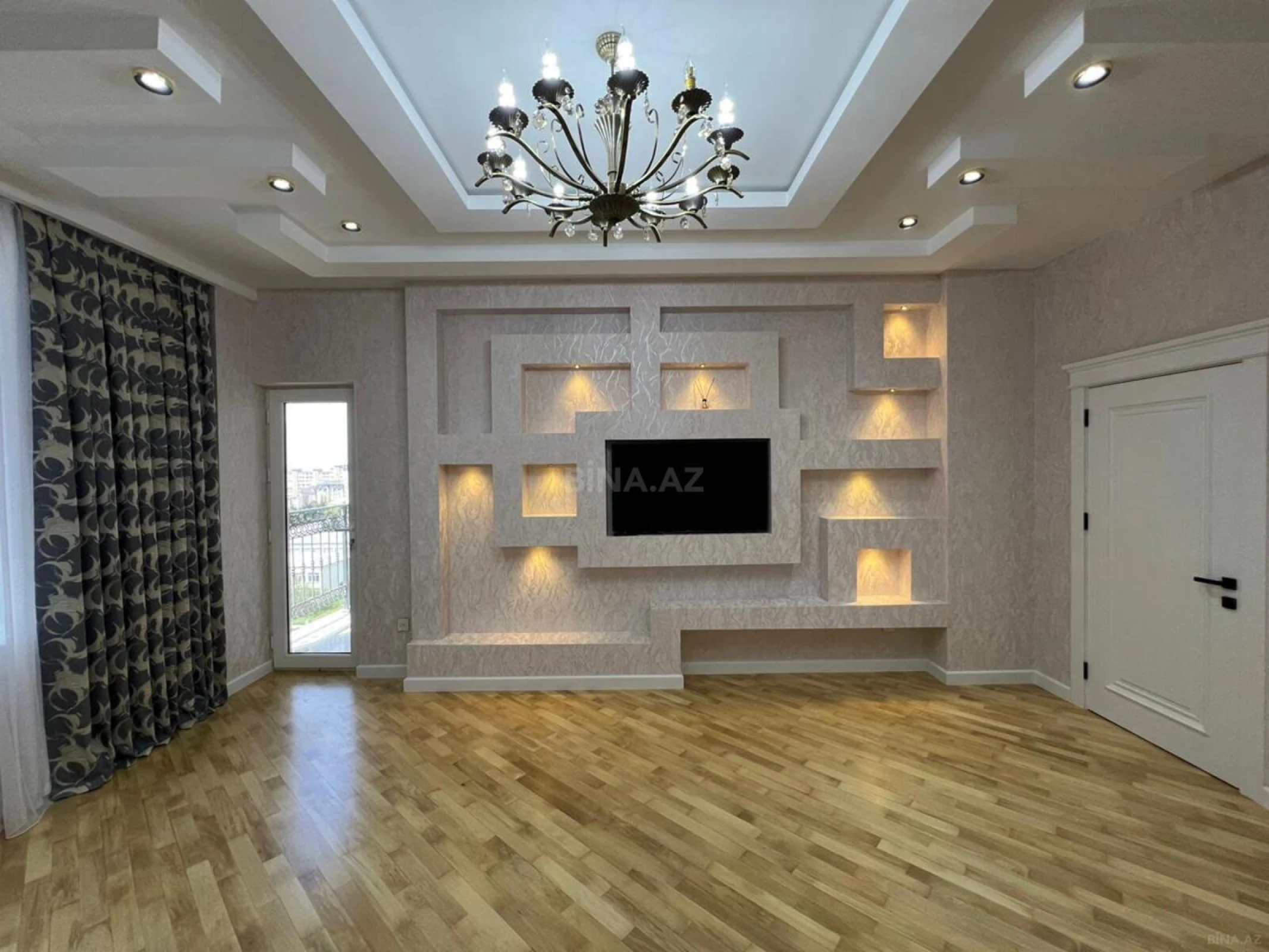 Satılır 3 otaqlı mənzil 106 m²