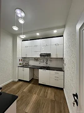 Satılır 3 otaqlı mənzil 106 m²