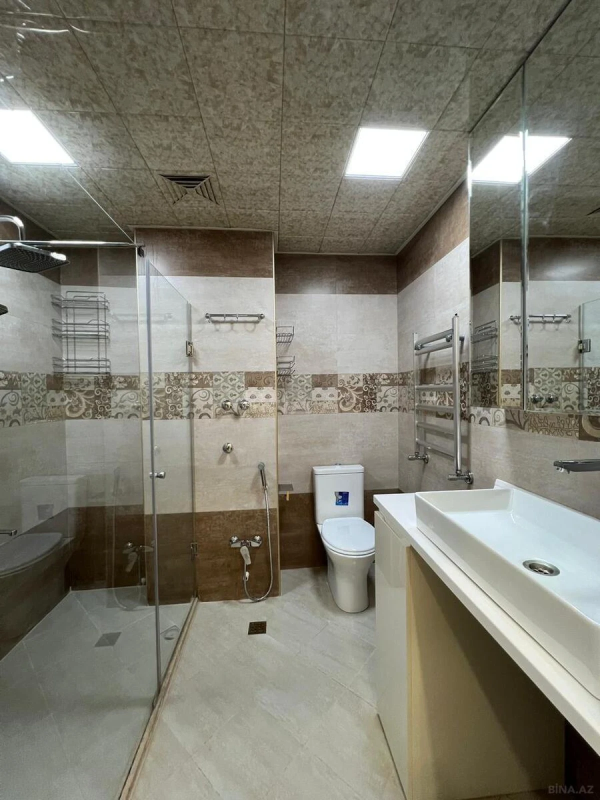 Satılır 3 otaqlı mənzil 106 m²