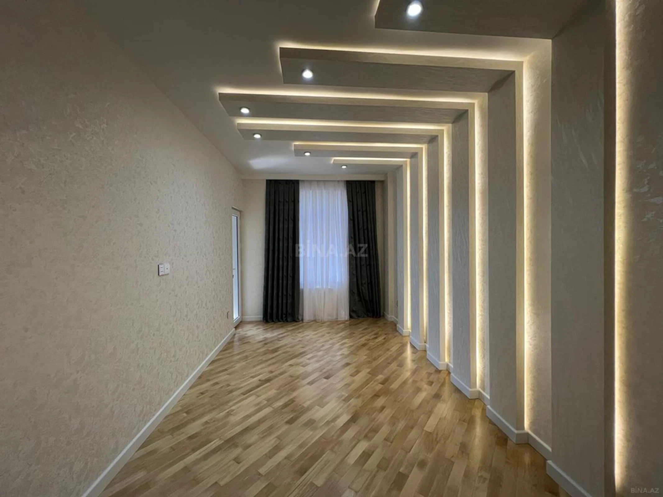 Satılır 3 otaqlı mənzil 106 m²
