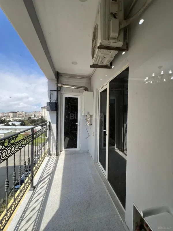 Satılır 3 otaqlı mənzil 106 m²