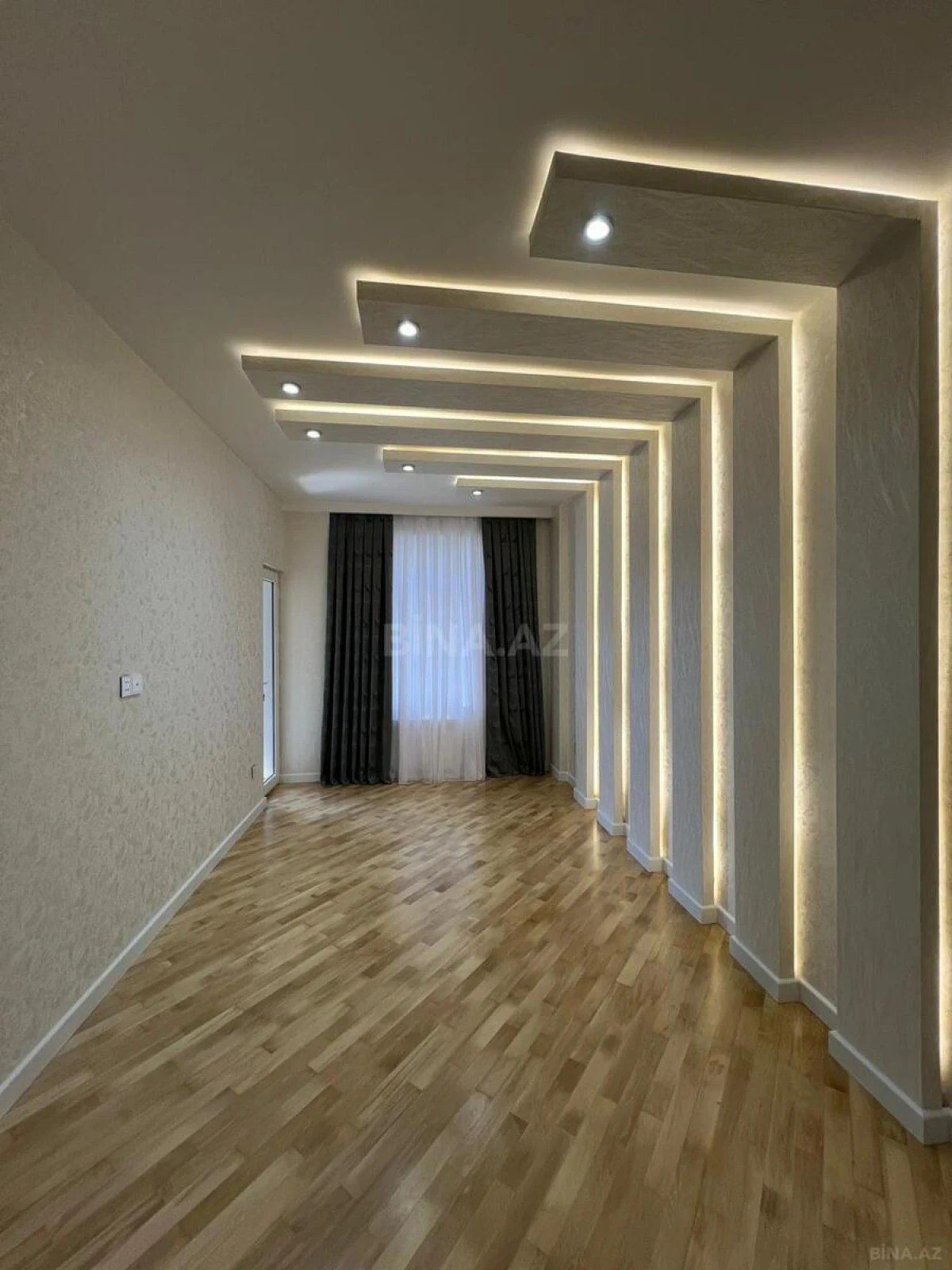 Satılır 3 otaqlı mənzil 106 m²