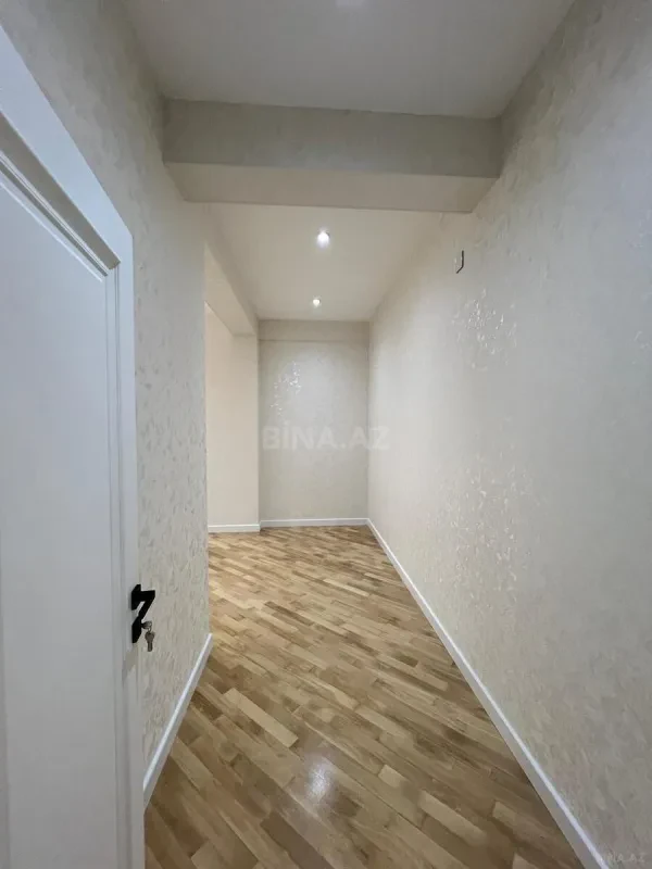 Satılır 3 otaqlı mənzil 106 m²