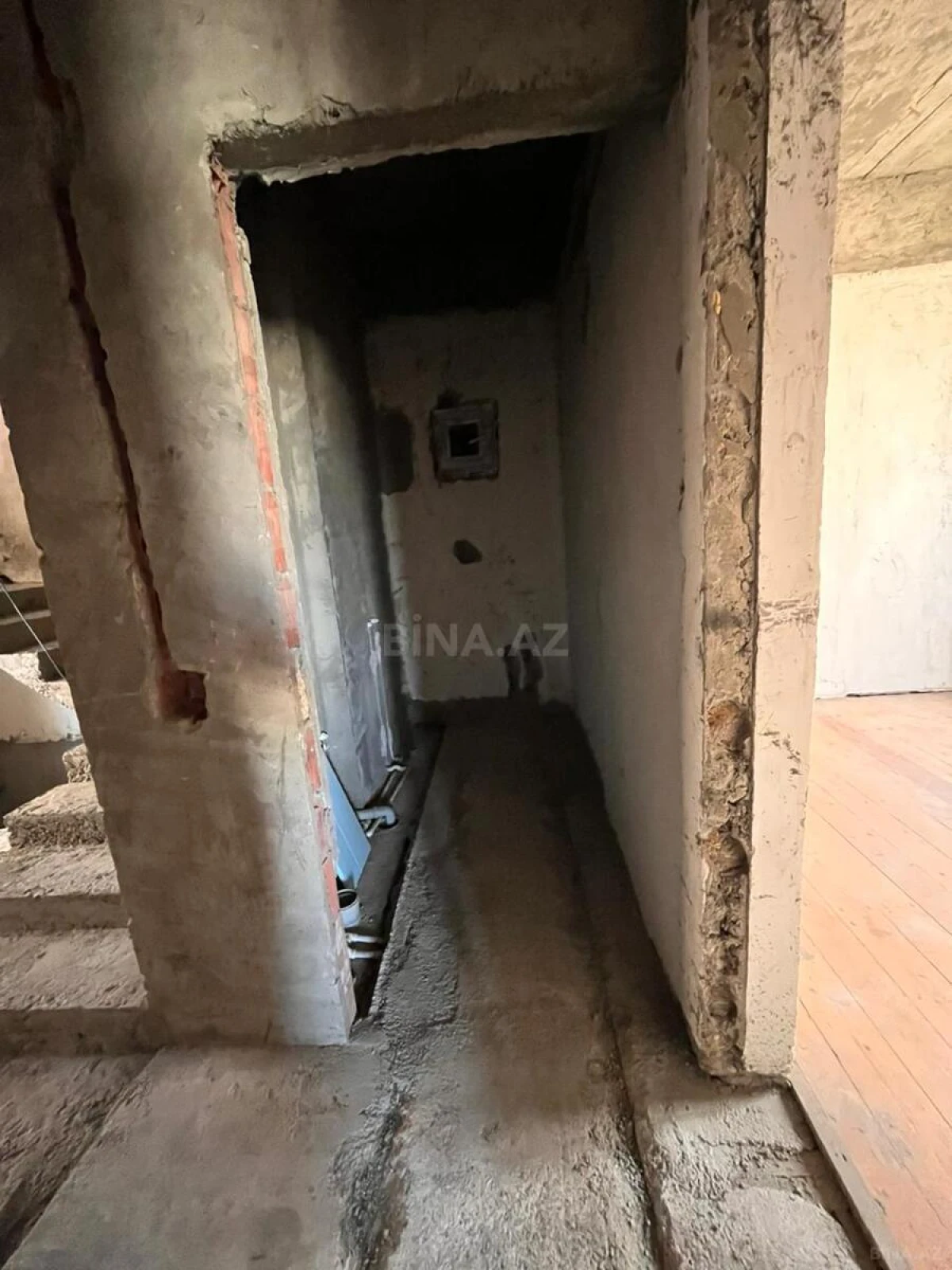 Satılır 7 otaqlı həyət evi 480 m²