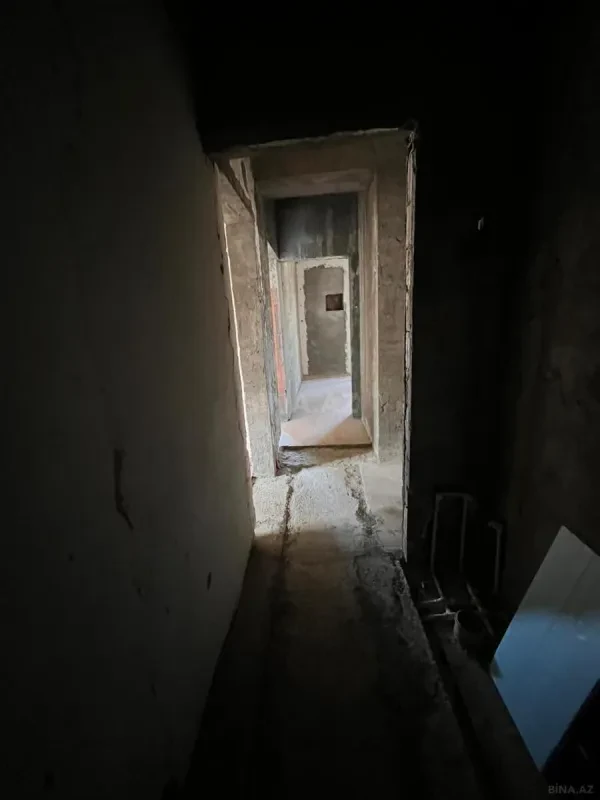 Satılır 7 otaqlı həyət evi 480 m²