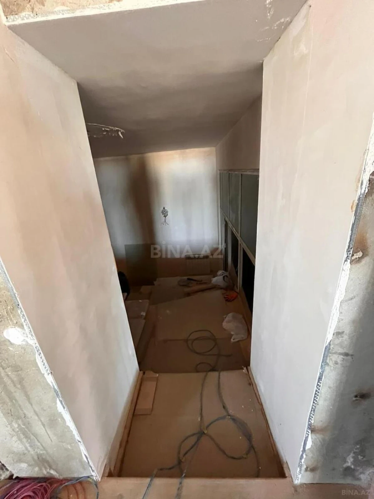 Satılır 7 otaqlı həyət evi 480 m²